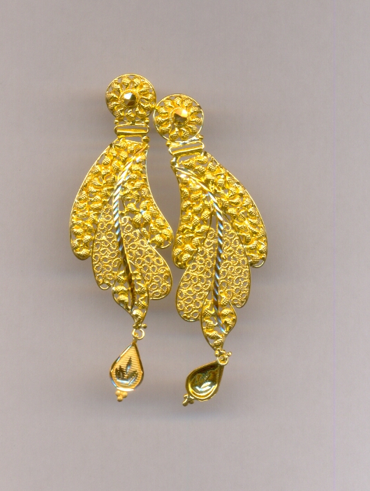 GOLD EARRING PLAIN FANCY