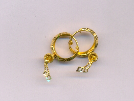 GOLD EARRING PLAIN FANCY