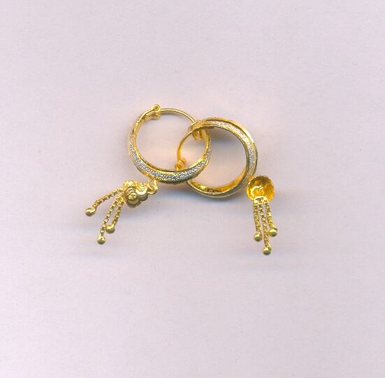 GOLD EARRING PLAIN FANCY