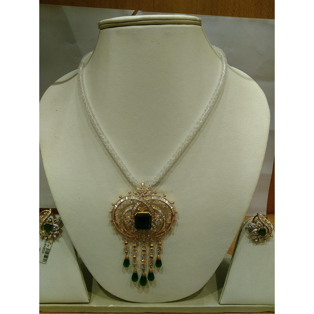 DIAMOND SET