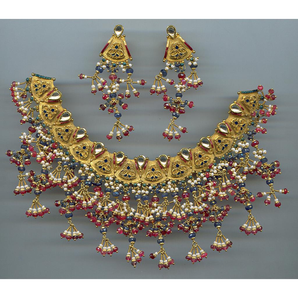 GOLD EARRING PLAIN FANCY