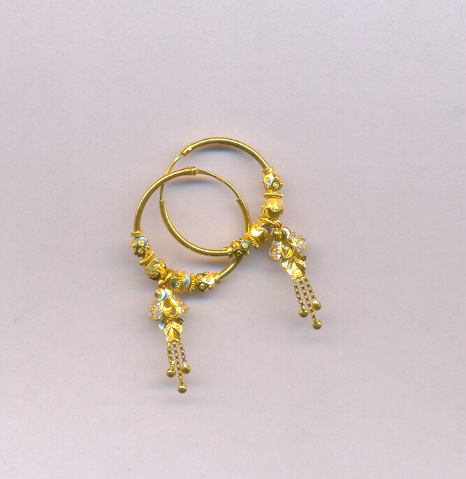 GOLD EARRING PLAIN FANCY