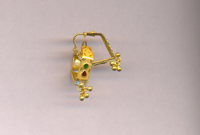 GOLD EARRING PLAIN FANCY