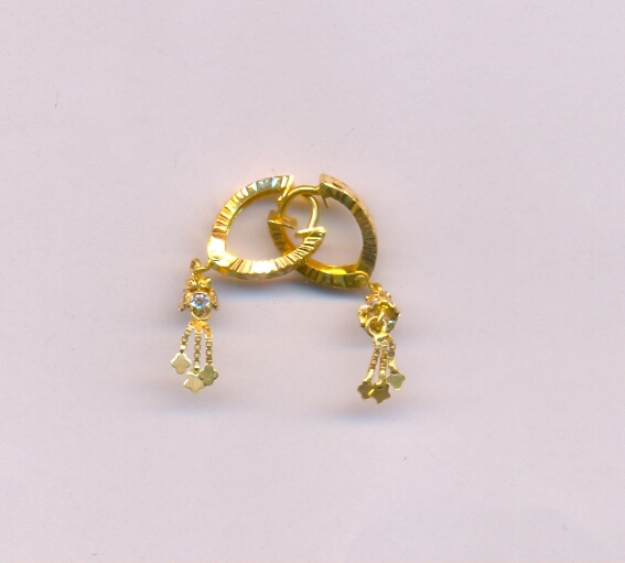 GOLD EARRING PLAIN FANCY
