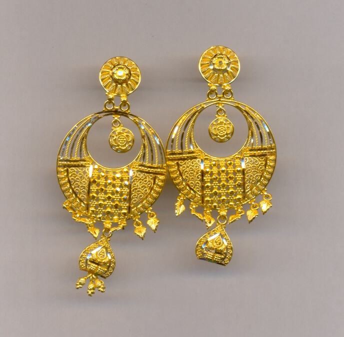 GOLD EARRING PLAIN FANCY