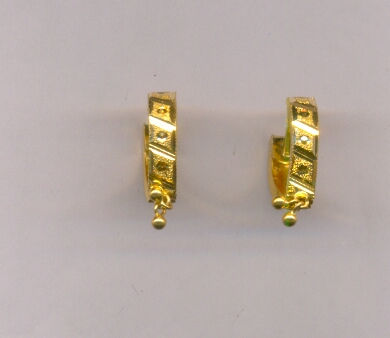 GOLD EARRING PLAIN FANCY