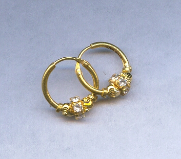 GOLD EARRING PLAIN FANCY