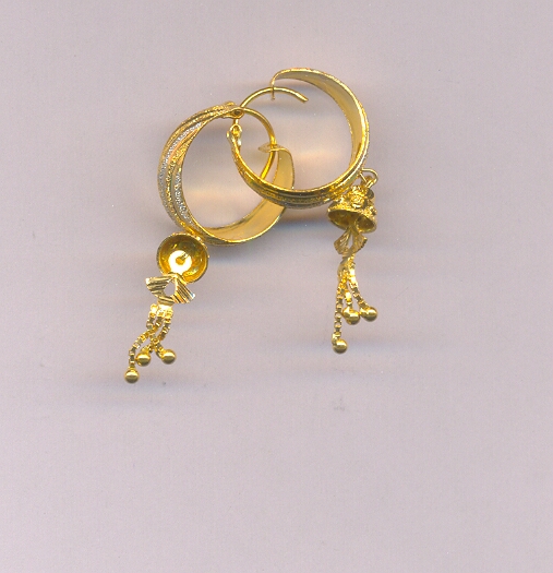 GOLD EARRING PLAIN FANCY