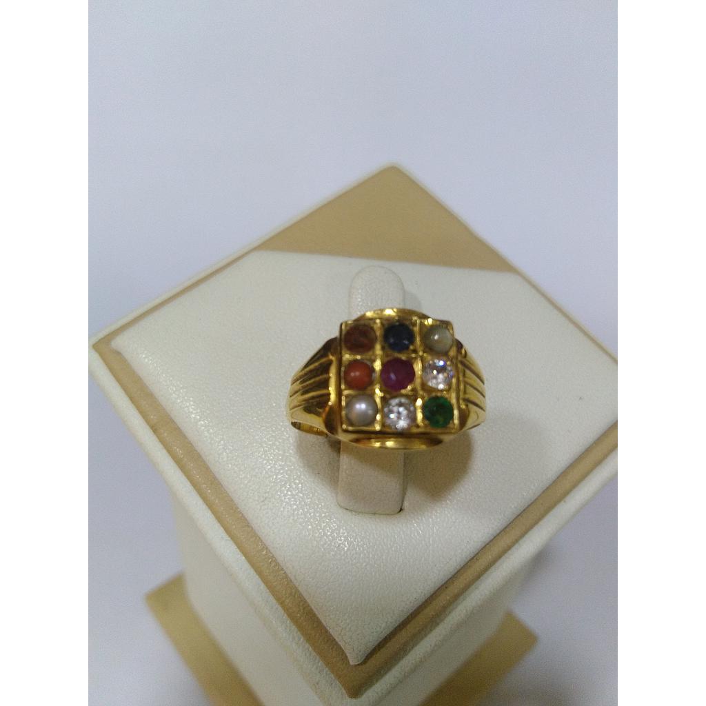 DIAMOND RING