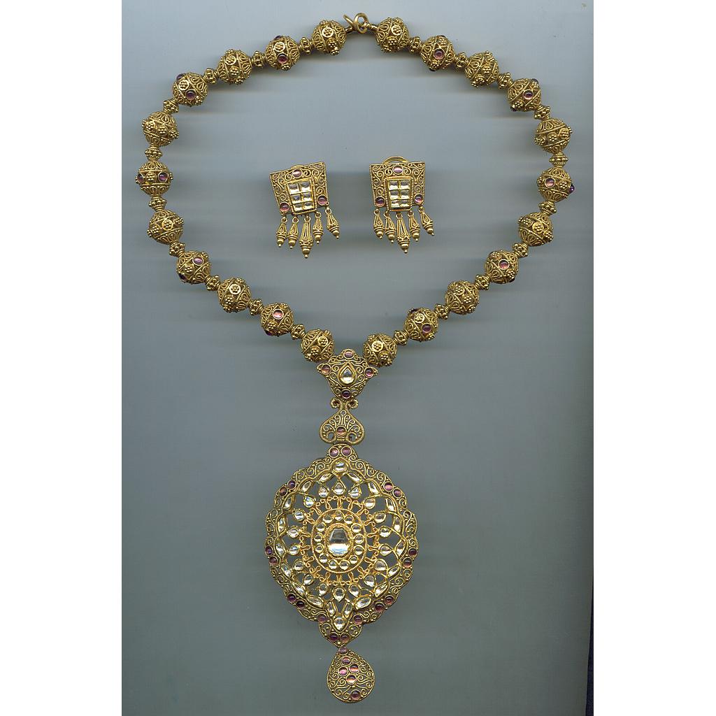 GOLD HALF SET LONG ANTIQUE EXCLUSIVE