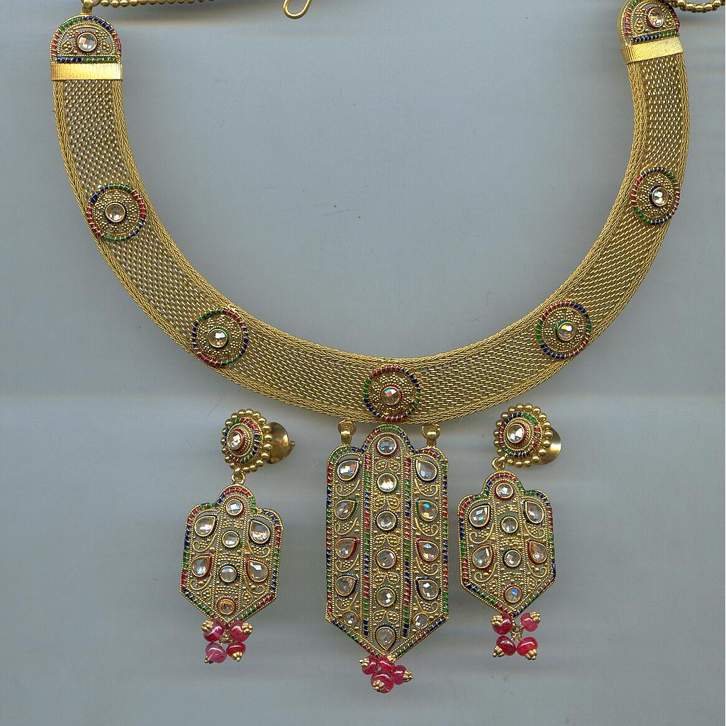 GOLD HALF SET LONG ANTIQUE EXCLUSIVE