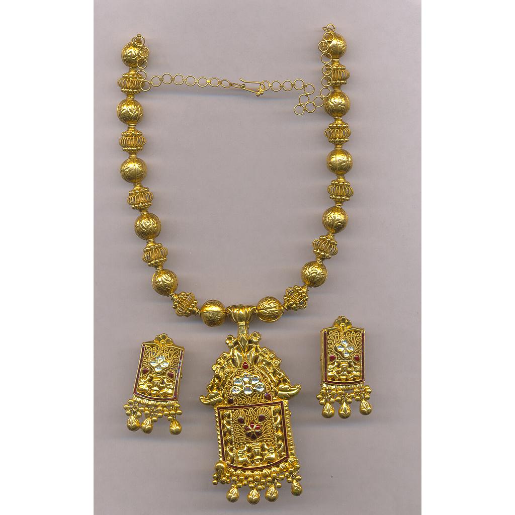 GOLD HALF SET LONG ANTIQUE FANCY