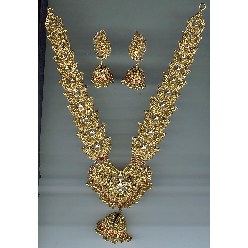 GOLD HALF SET LONG KUNDAN EXCLUSIVE