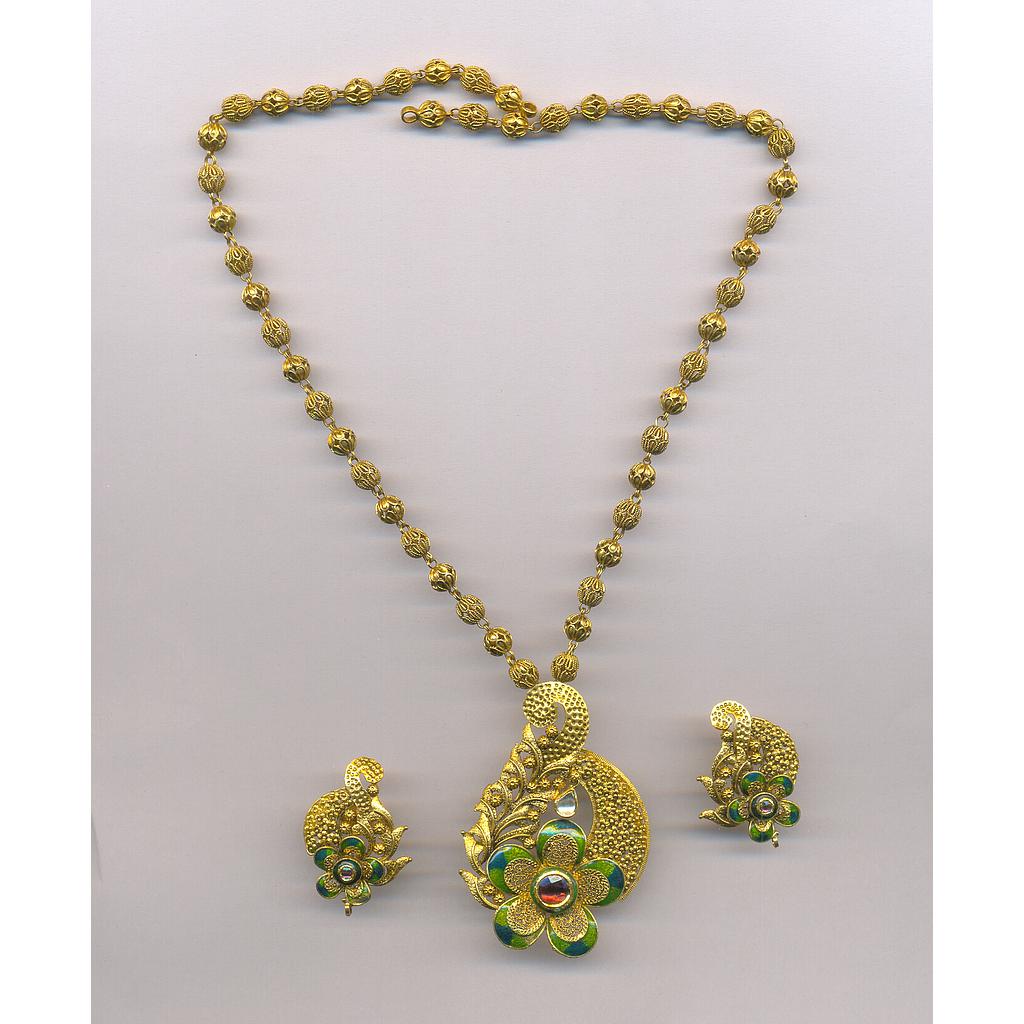 GOLD HALF SET PENDENT ANTIQUE EXCLUSIVE