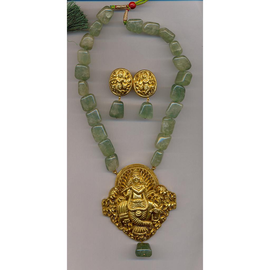 GOLD HALF SET PENDENT ANTIQUE EXCLUSIVE