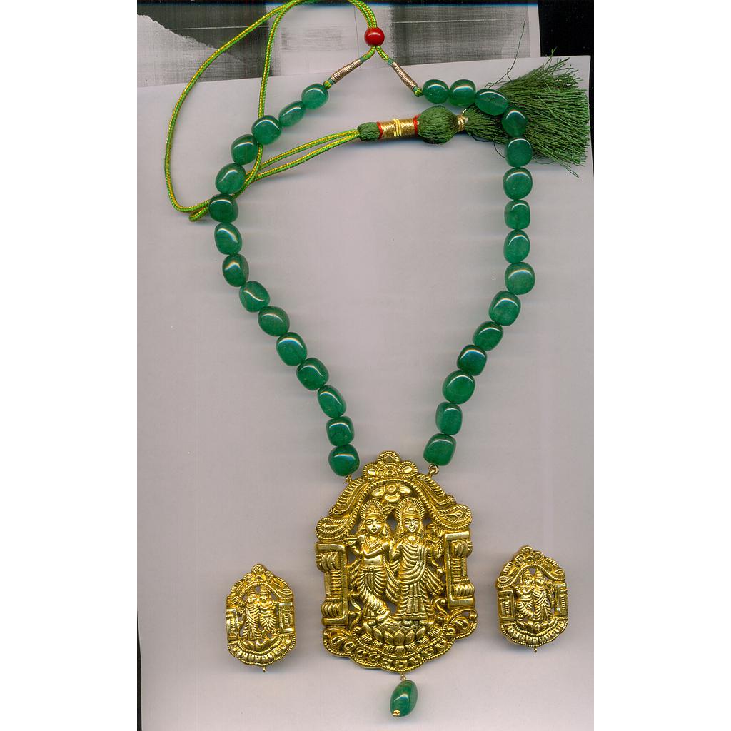 GOLD HALF SET PENDENT ANTIQUE EXCLUSIVE
