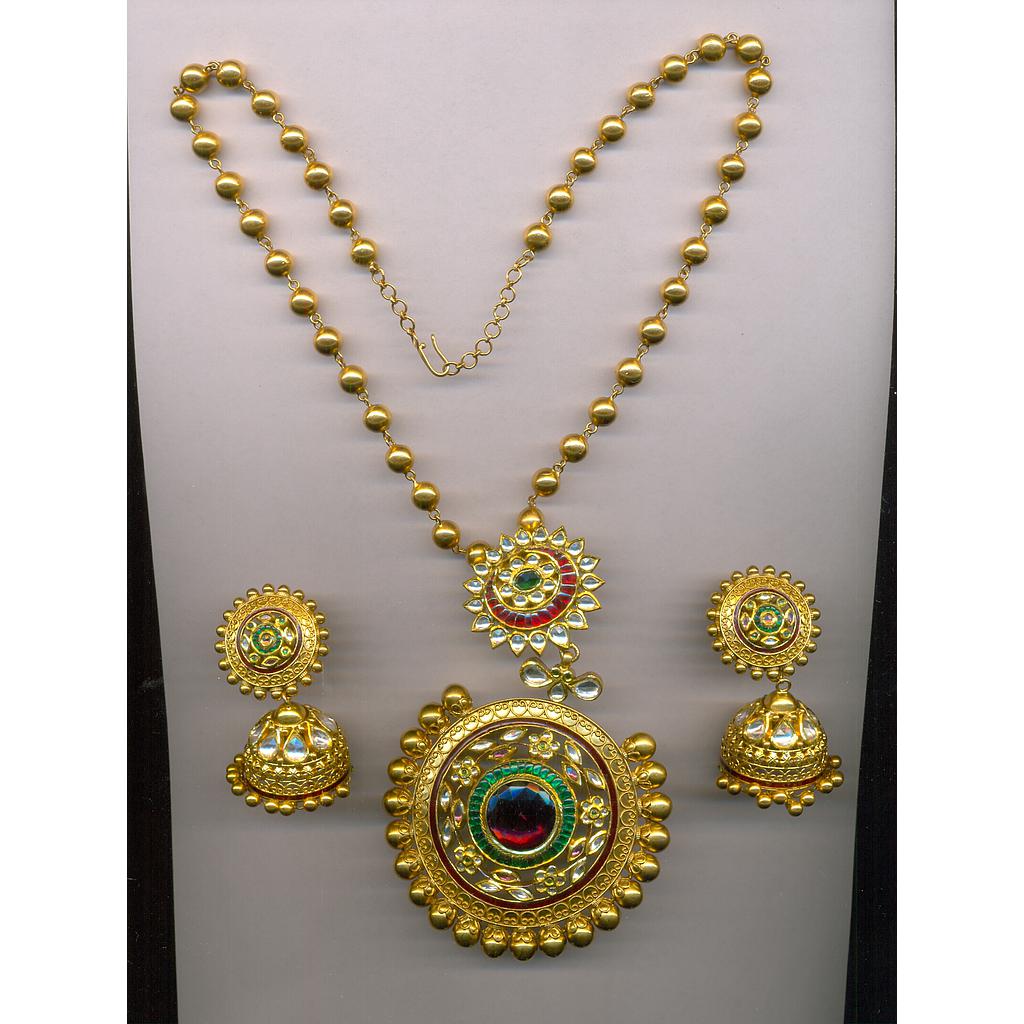 GOLD HALF SET PENDENT ANTIQUE EXCLUSIVE