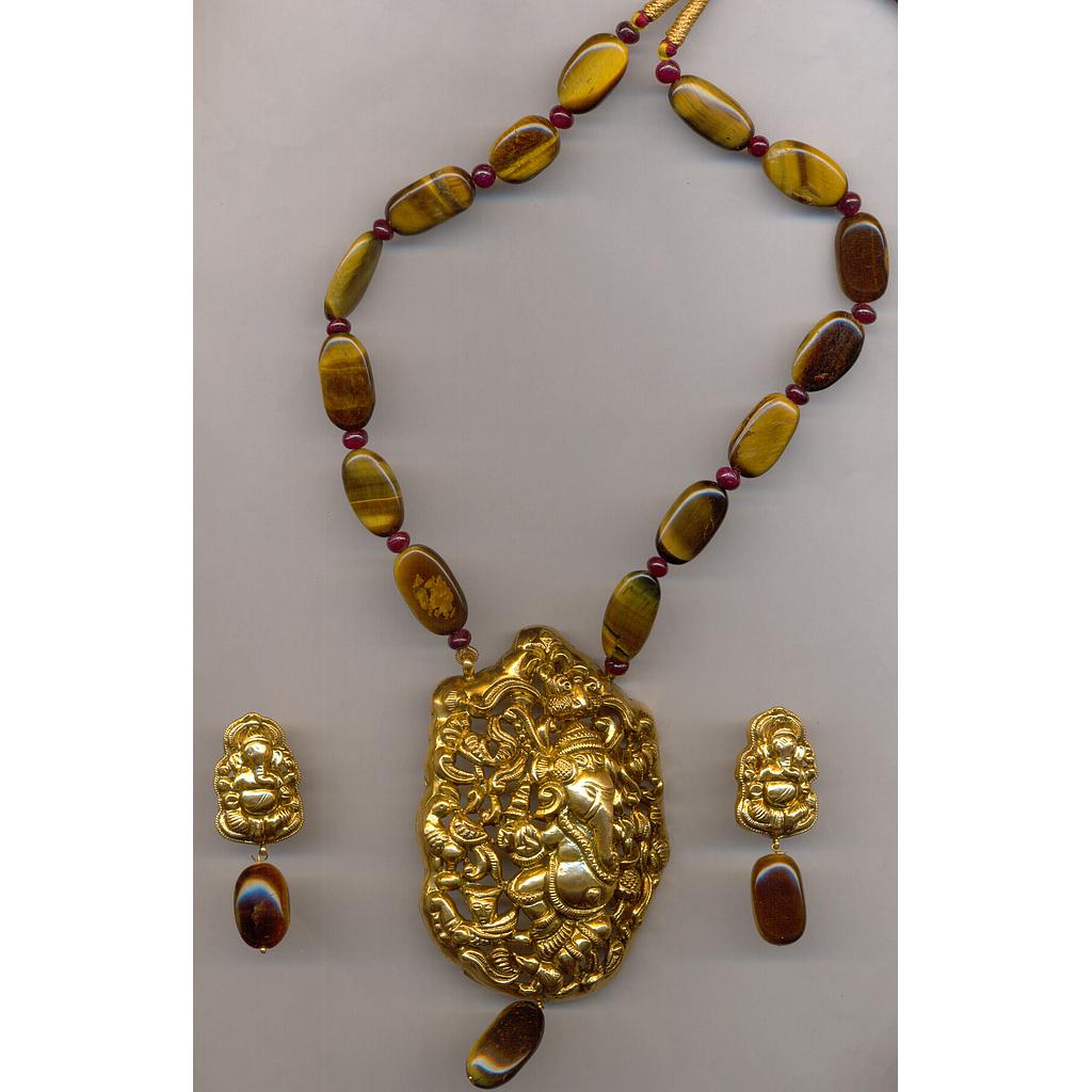 GOLD HALF SET PENDENT ANTIQUE EXCLUSIVE