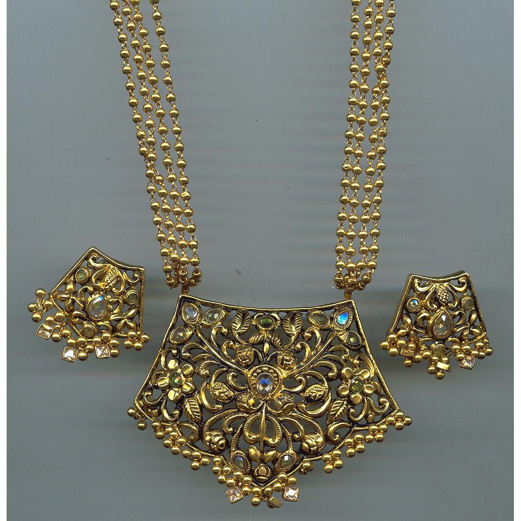 GOLD HALF SET PENDENT ANTIQUE EXCLUSIVE
