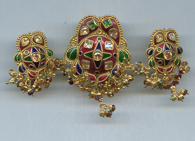 GOLD HALF SET PENDENT ANTIQUE EXCLUSIVE