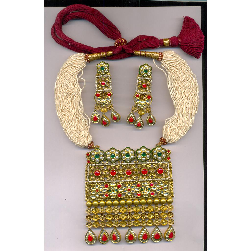 GOLD HALF SET PENDENT ANTIQUE EXCLUSIVE