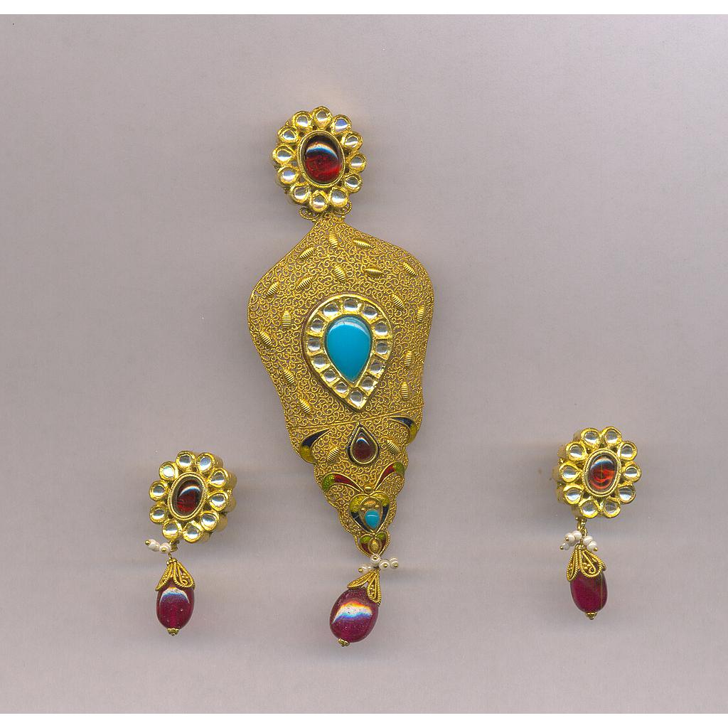 GOLD HALF SET PENDENT ANTIQUE FANCY