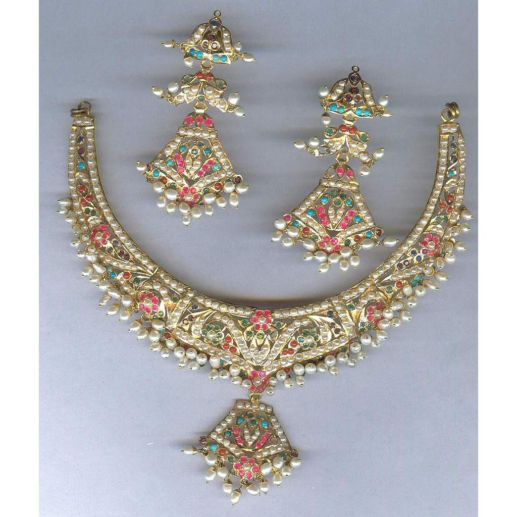 GOLD HALF SET PENDENT ANTIQUE GENERAL