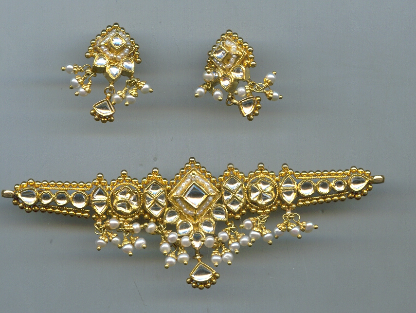 GOLD HALF SET PENDENT ANTIQUE GENERAL