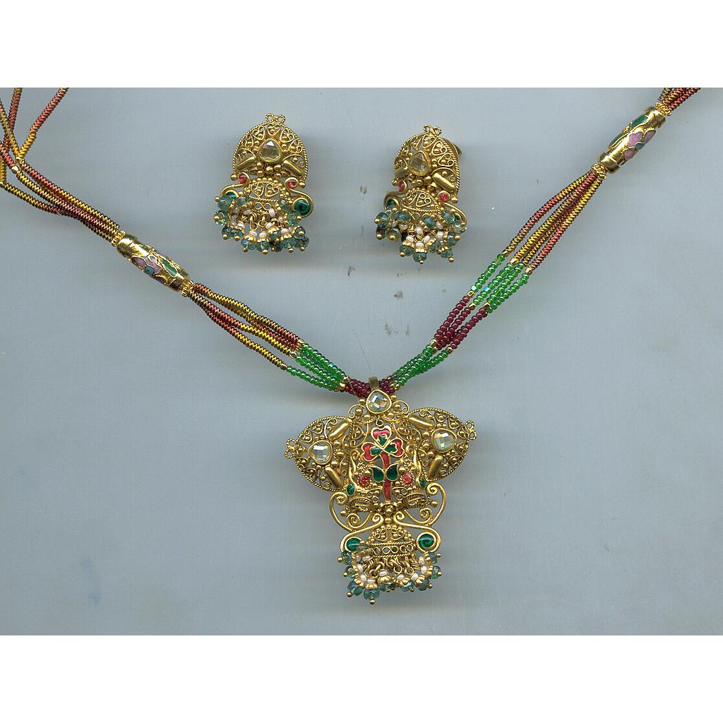 GOLD HALF SET PENDENT ANTIQUE GENERAL