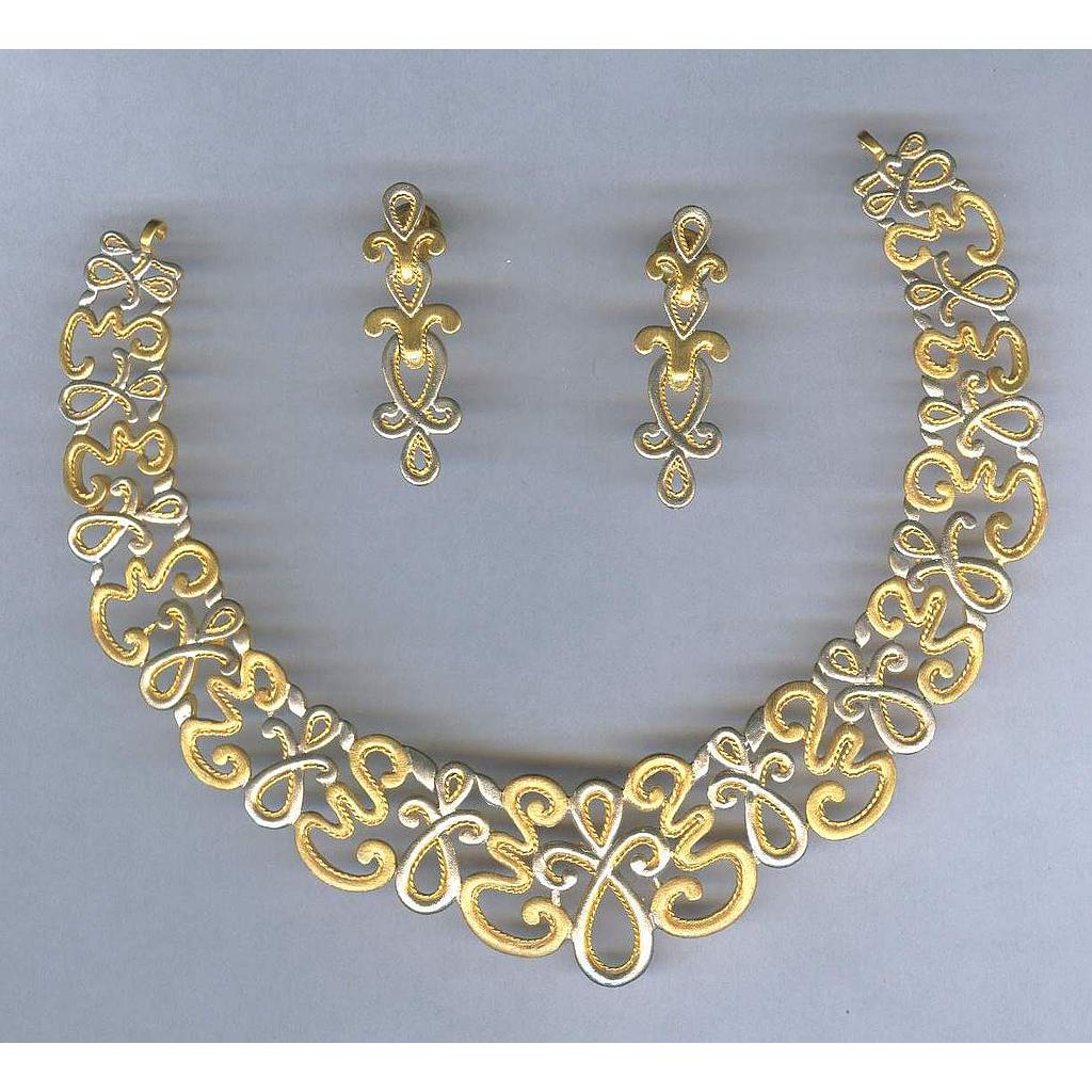 GOLD HALF SET PENDENT ANTIQUE GENERAL