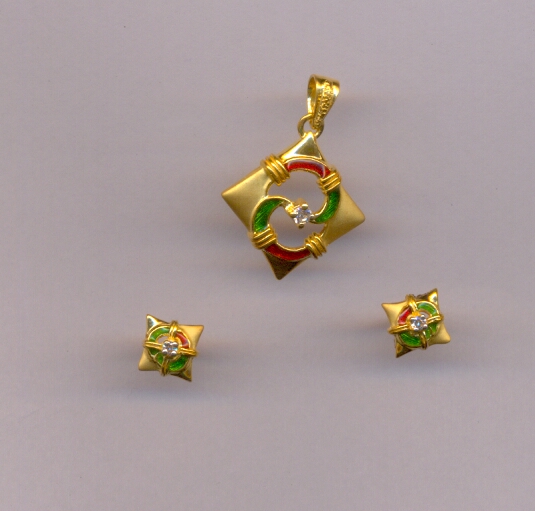 GOLD HALF SET PENDENT CASTING EXCLUSIVE