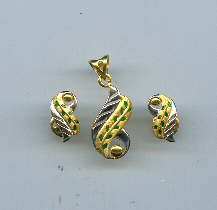 GOLD HALF SET PENDENT CASTING EXCLUSIVE