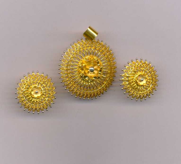GOLD HALF SET PENDENT CASTING EXCLUSIVE