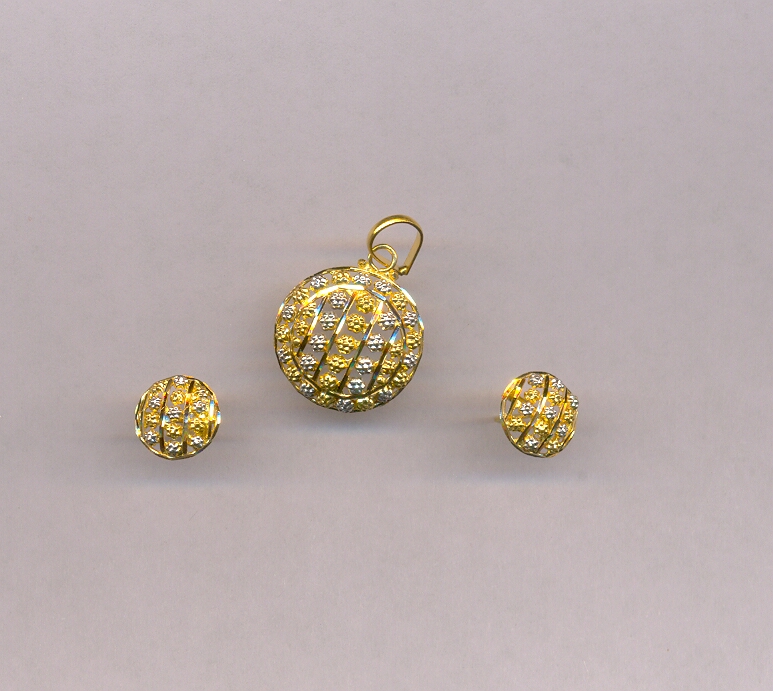 GOLD HALF SET PENDENT CASTING EXCLUSIVE