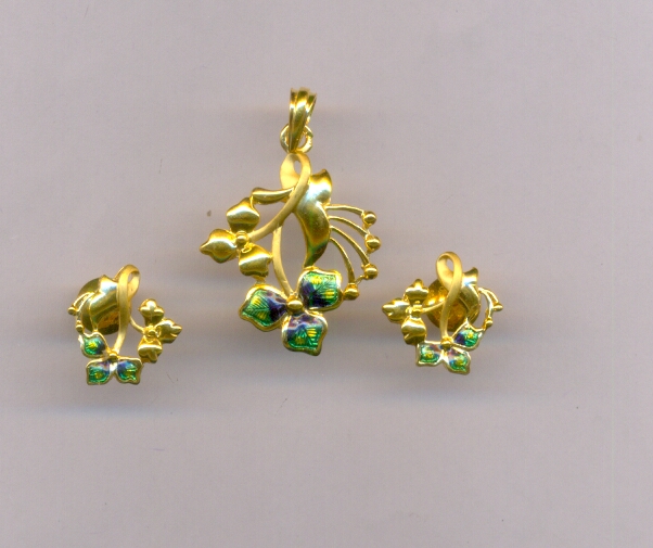 GOLD HALF SET PENDENT CASTING EXCLUSIVE