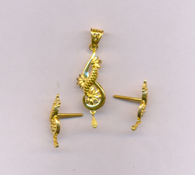 GOLD HALF SET PENDENT CASTING EXCLUSIVE