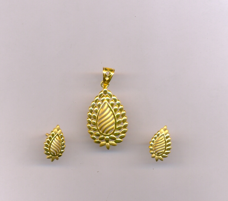 GOLD HALF SET PENDENT CASTING EXCLUSIVE