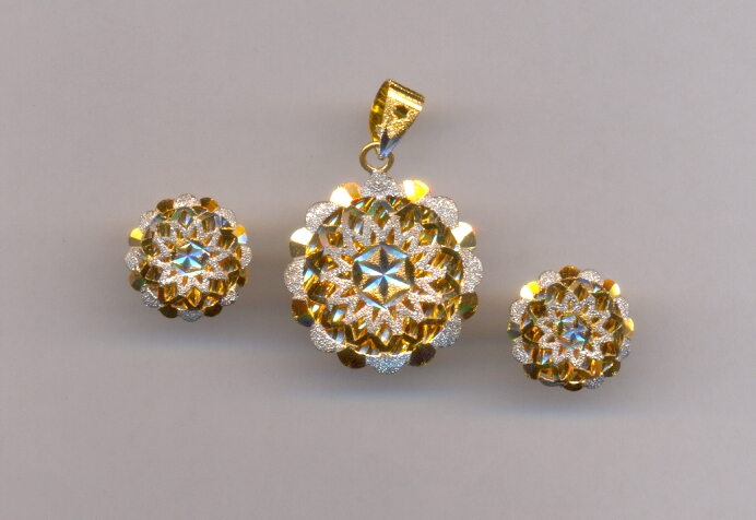 GOLD HALF SET PENDENT CASTING EXCLUSIVE