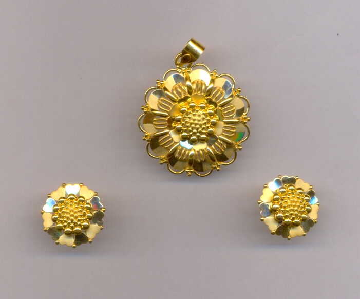 GOLD HALF SET PENDENT CASTING EXCLUSIVE