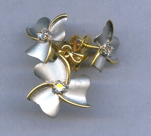 GOLD HALF SET PENDENT CASTING EXCLUSIVE
