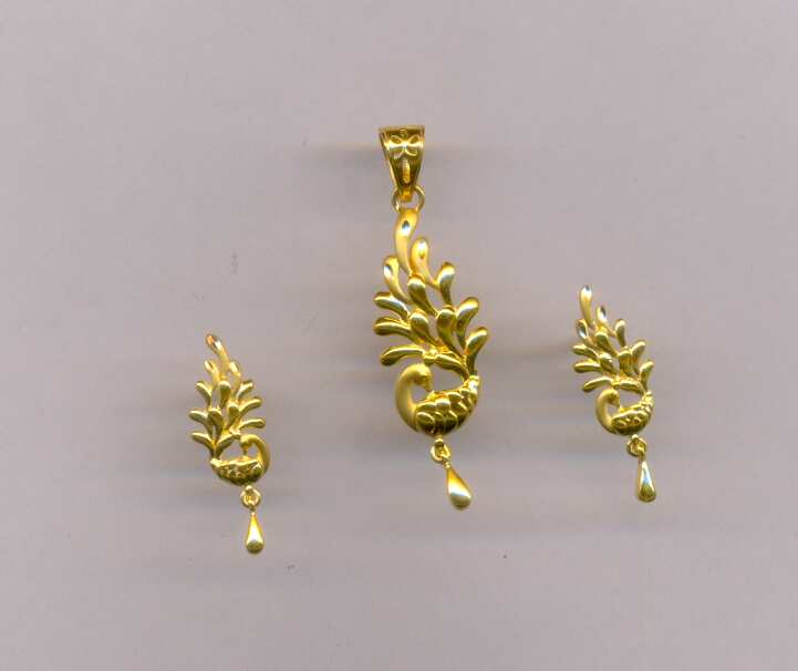 GOLD HALF SET PENDENT CASTING EXCLUSIVE