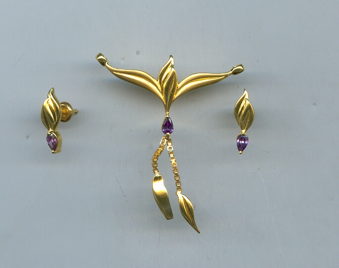 GOLD HALF SET PENDENT CASTING EXCLUSIVE