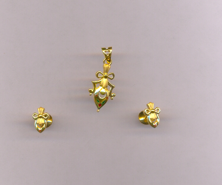 GOLD HALF SET PENDENT CASTING FANCY
