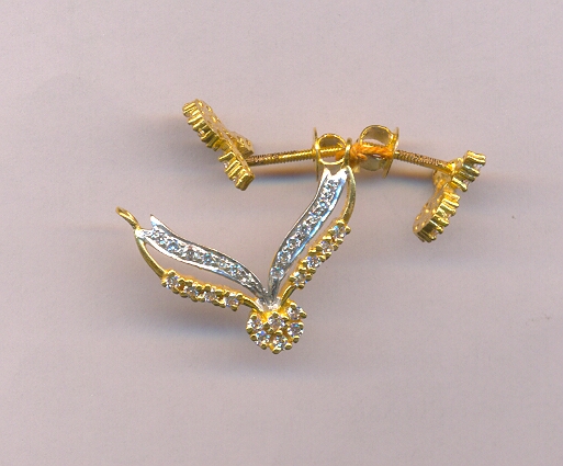 GOLD HALF SET PENDENT CASTING FANCY