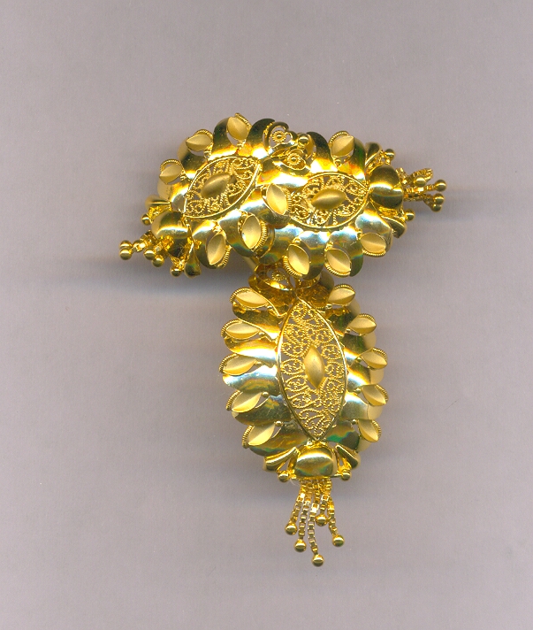 GOLD HALF SET PENDENT CASTING FANCY