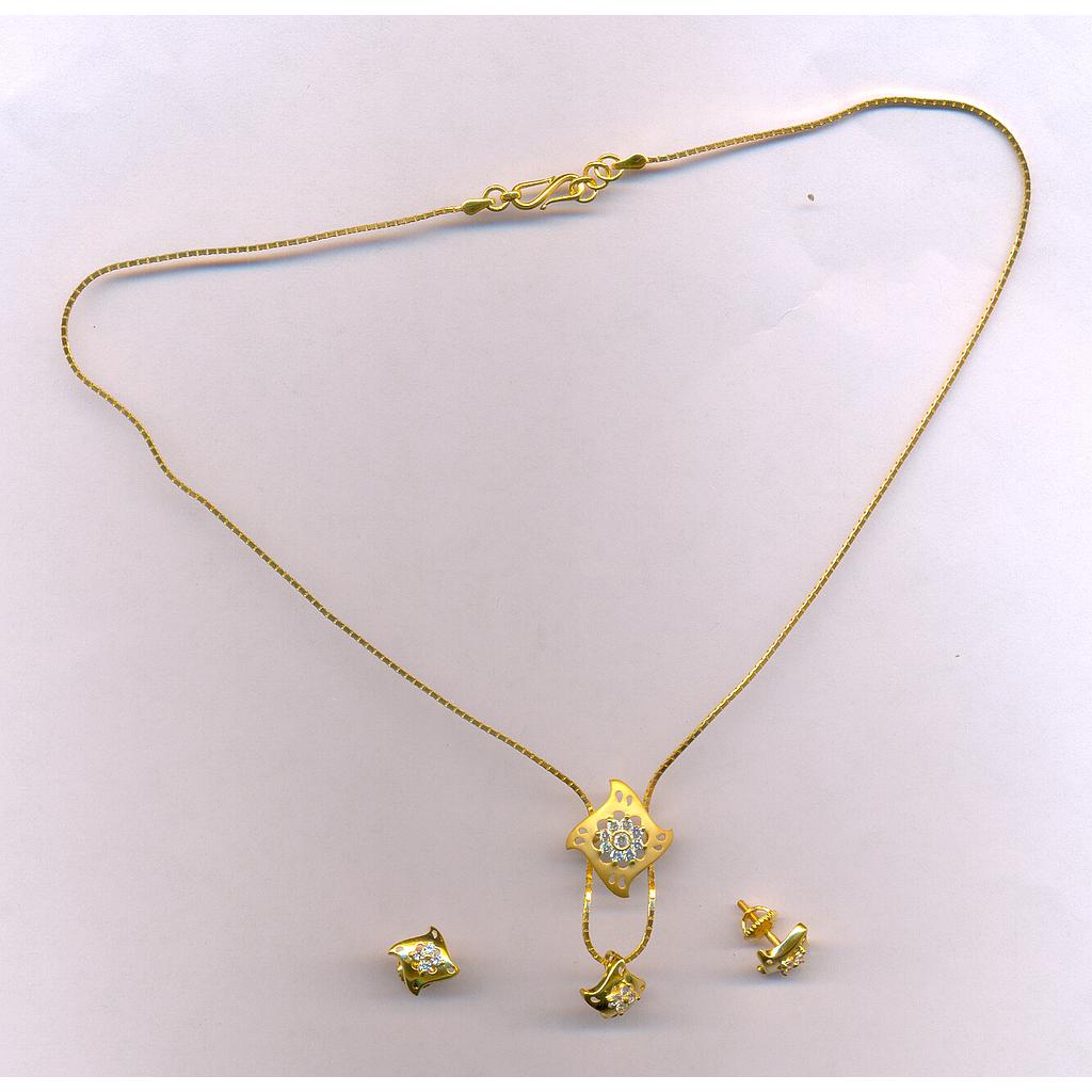 GOLD HALF SET PENDENT CASTING FANCY