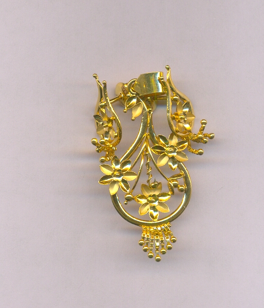 GOLD HALF SET PENDENT CASTING FANCY