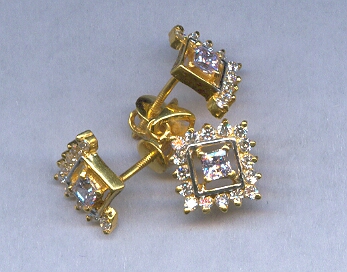 GOLD HALF SET PENDENT DESIGNER GENERAL