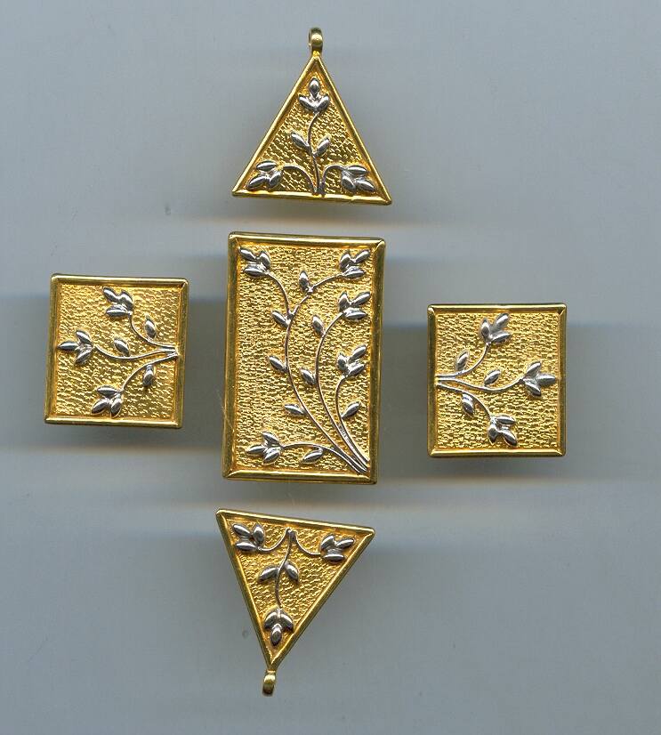 GOLD HALF SET PENDENT IMPORTED EXCLUSIVE