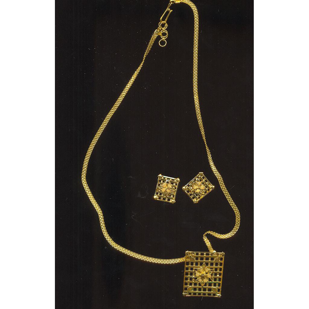 GOLD HALF SET PENDENT IMPORTED GENERAL